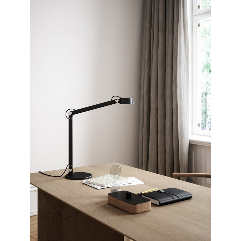 Lampa biurkowa Nobu LED czarna - Design For The People