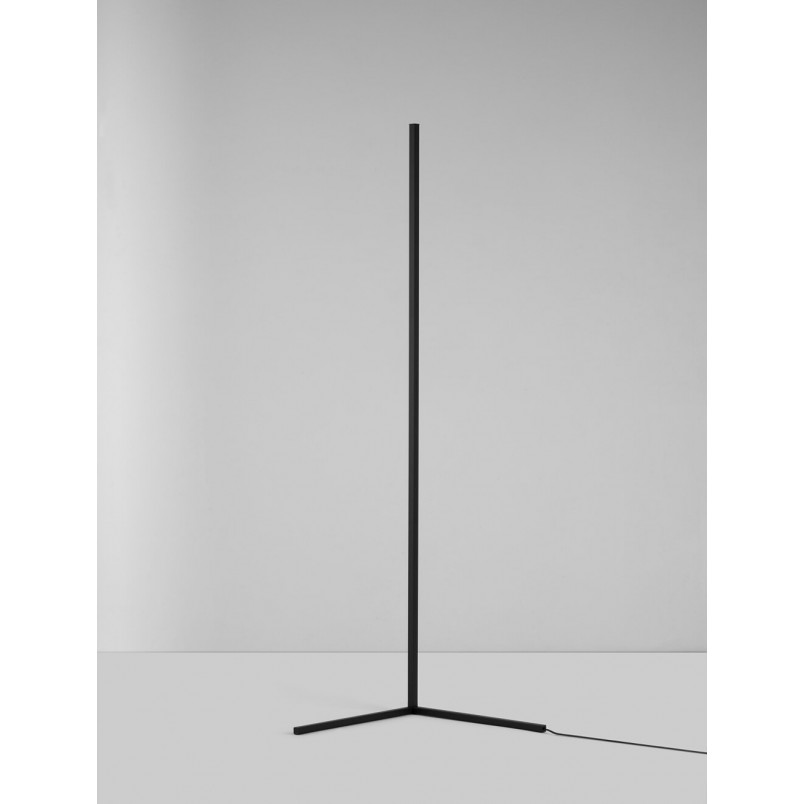 Lampa podłogowa Match LED czarna | Minimalistyczny design