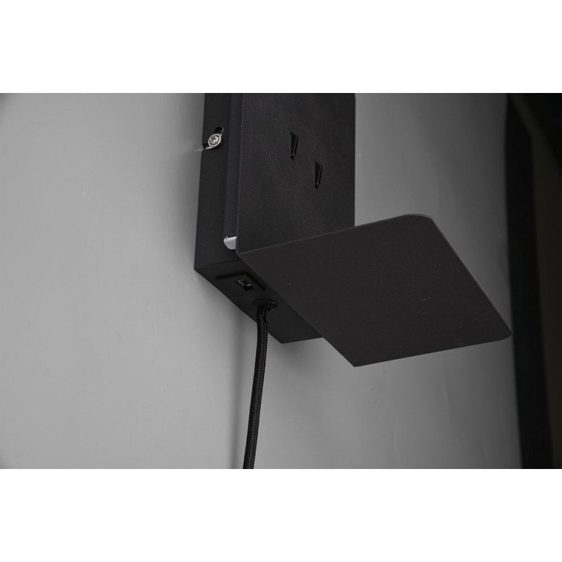 Kinkiet LED czarny z włącznikiem i USB Trio | Nowoczesne oświetlenie
