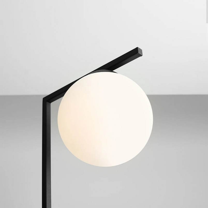 Lampa podłogowa szklana kula Zac Black | Aldex - Elegancki design
