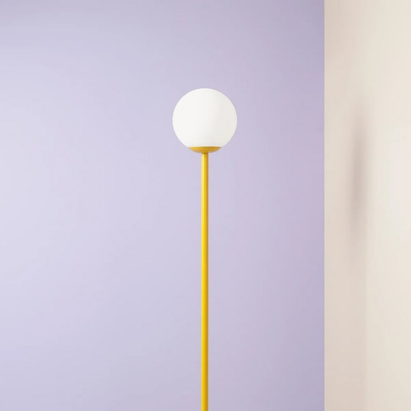 Lampa podłogowa szklana kula Aldex Pinne Colours - Musztardowa | Sklep Lamp