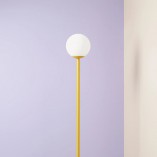 Lampa podłogowa szklana kula Aldex Pinne Colours - Musztardowa | Sklep Lamp