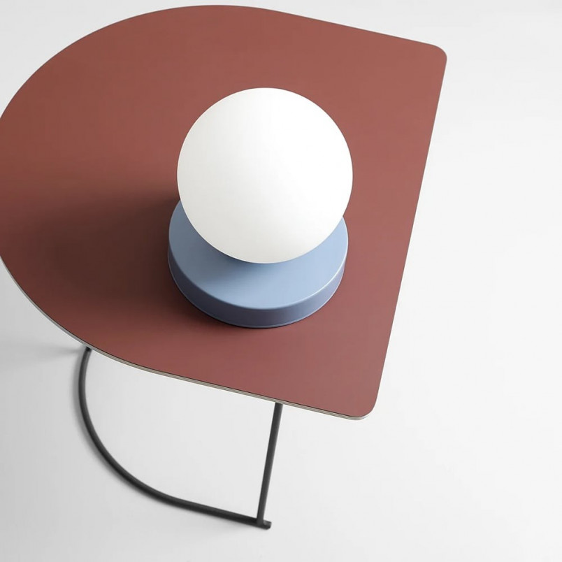 Lampa stołowa szklana Aldex Ball Dusty Blue - Stylowe oświetlenie