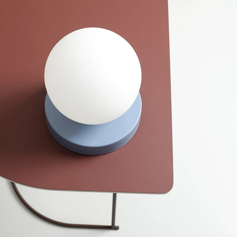 Lampa stołowa szklana Aldex Ball Dusty Blue - Stylowe oświetlenie