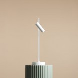 Lampa biurkowa minimalistyczna Trevo biała Aldex