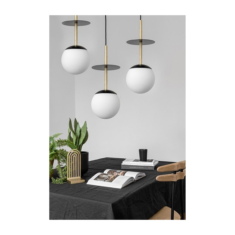 Lampa wisząca 3 szklane kule na listwie Plaat A 130cm biały / czarny / złoty Ummo
