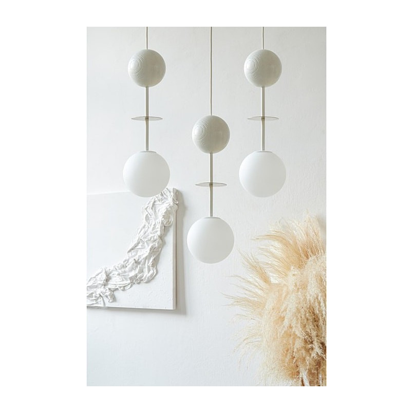 Lampa wisząca Oio III - szkło, drewno, biało-złota | Ummo