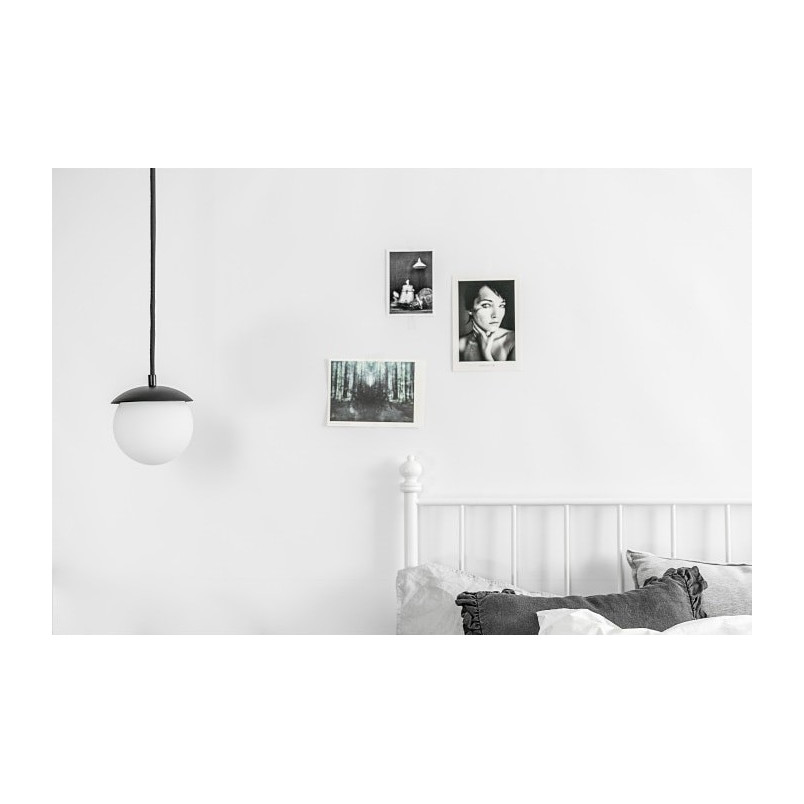 Lampa wisząca szklana kula Kuul F 15cm biało-czarna Ummo