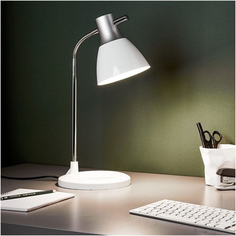 Lampa biurkowa Jan biała/srebrna Brilliant - Retro design