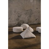 Poduszka Nata - Designerski kształt, boucle - NG Design