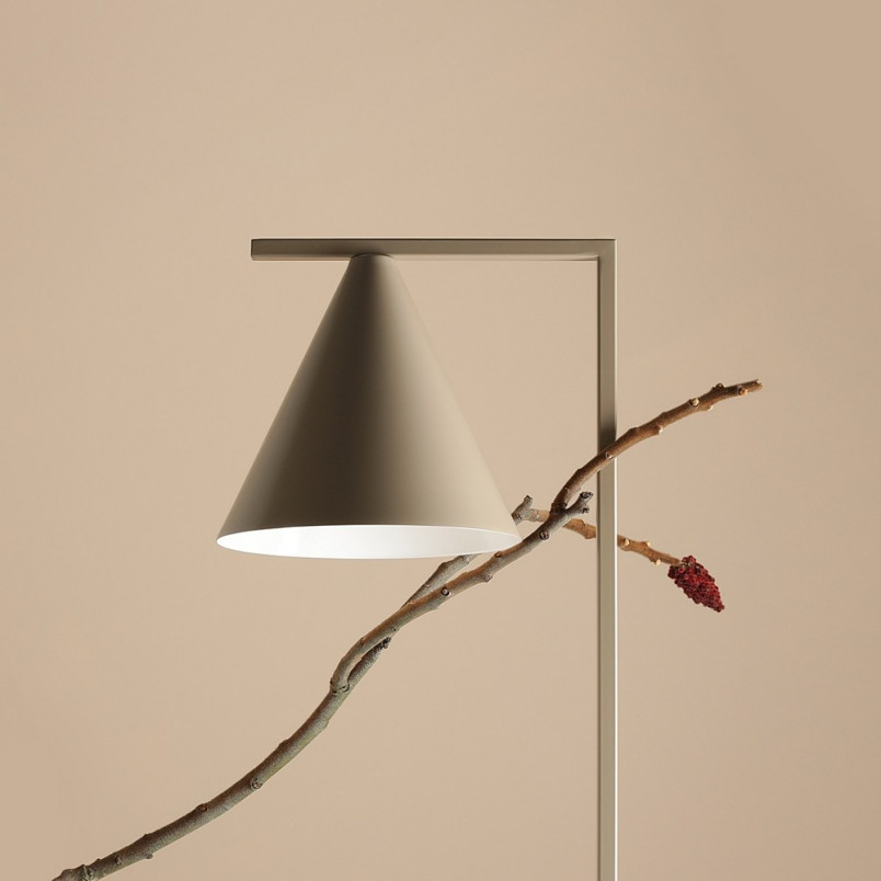 Lampa podłogowa beżowa Aldex Form | Retro i vintage