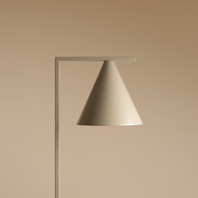 Lampa podłogowa beżowa Aldex Form | Retro i vintage