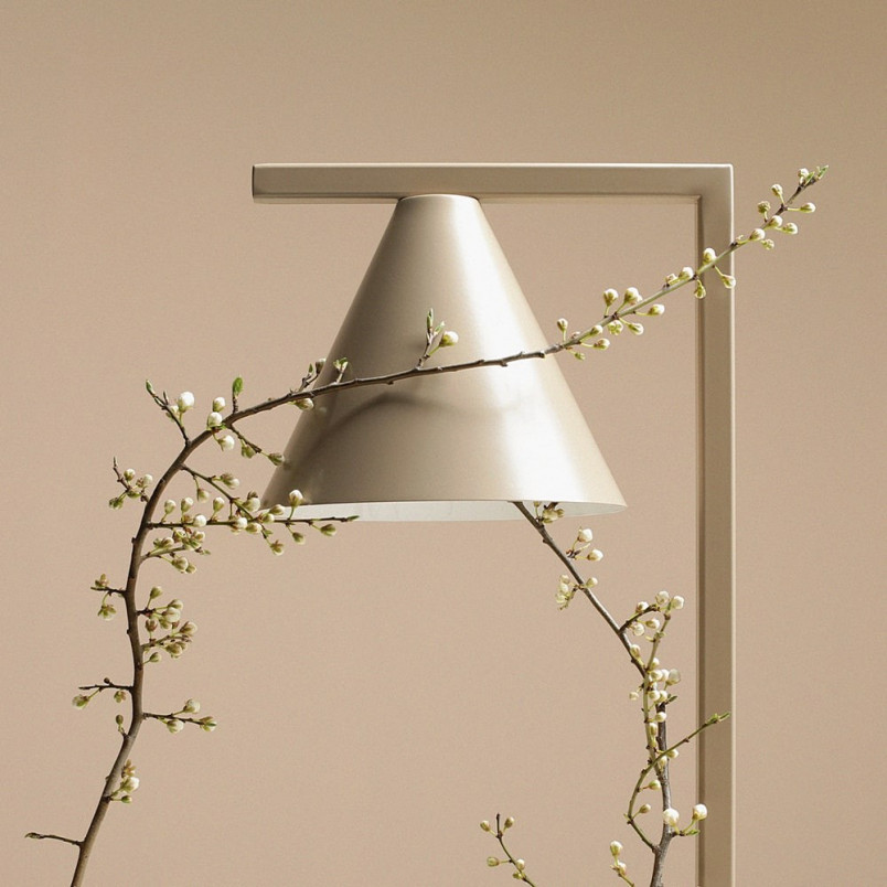 Lampa biurkowa stożek Form beżowa Aldex | Sklep z lampami