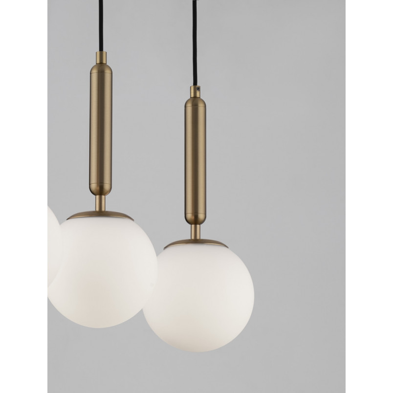 Lampa wisząca Impress - 3 szklane kule, biały/mosiądz | Decolab24