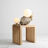 Lampa stołowa szklana Ball Brass Aldex | Elegancki design