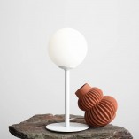 Lampa stołowa szklana kula Pinne biała Aldex - Eleganckie oświetlenie