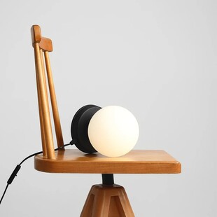 Lampa stołowa szklana Ball Black 14 Aldex - Elegancki design