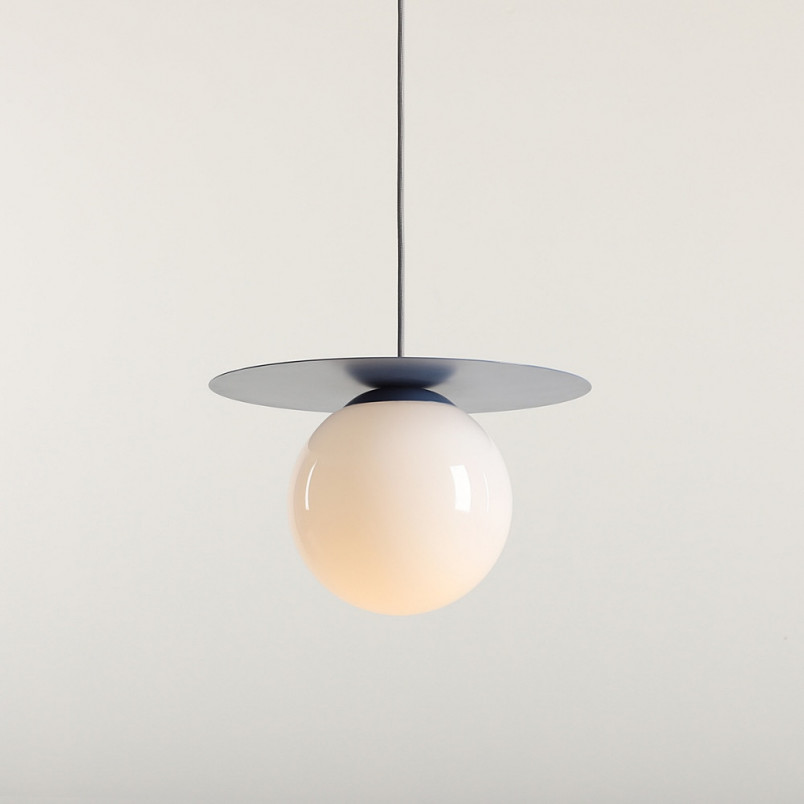 Lampa wisząca Loop szklana kula biało-niebieska | Aldex