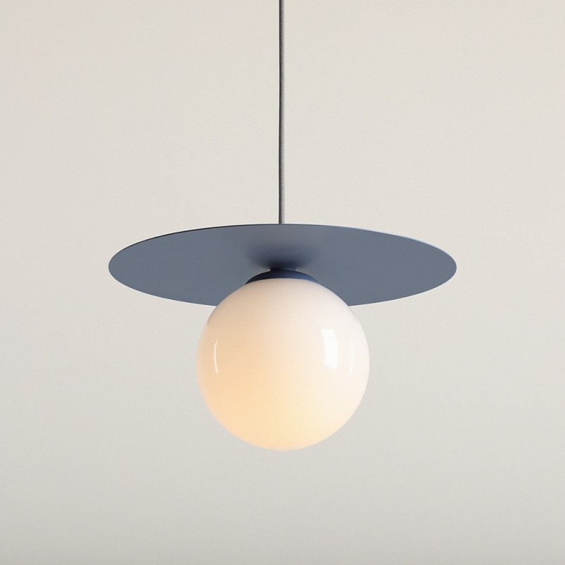 Lampa wisząca Loop - szklana kula, biały/niebieski | Aldex