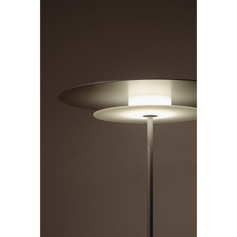 Lampa podłogowa Aeroplan | LoftLight - Design i funkcjonalność