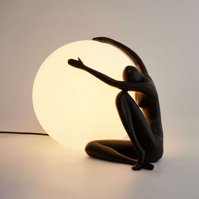 Lampa stołowa szklana Woman | Step Into Design - 799 PLN