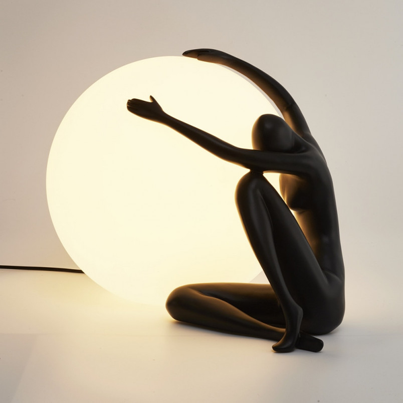 Lampa stołowa szklana Woman | Step Into Design - 799 PLN