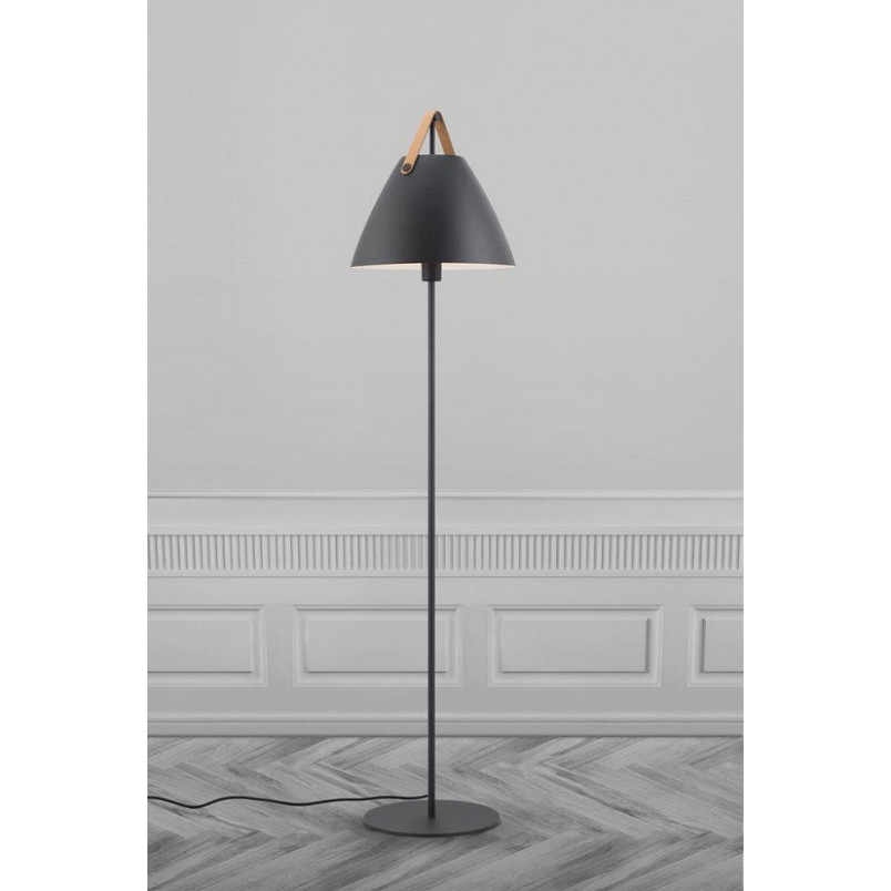 Lampa podłogowa czarna Strap 36 | Design For The People