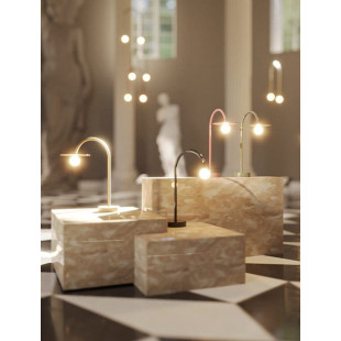 Lampa stołowa złota Enigma LED | MaxLight - Elegancja i styl