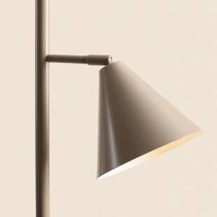 Lampa podłogowa Form beżowa Aldex | Retro i funkcjonalna