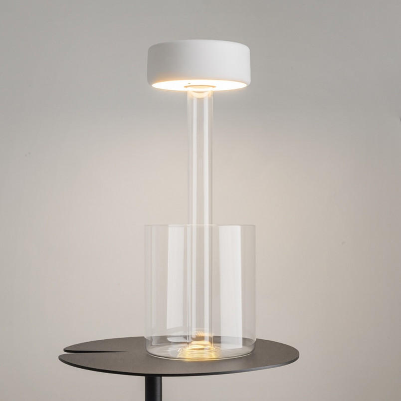 Lampa stołowa Maytoni AI Collaboration - Nowoczesny design z USB