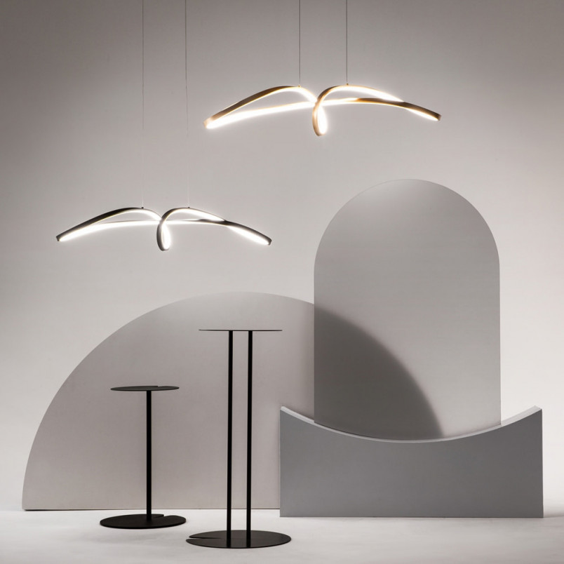 Lampa wisząca Curve LED mosiężna Maytoni | Nowoczesny design