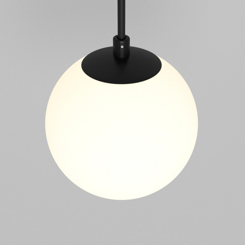 Lampa wisząca Luna LED Maytoni - Biało-czarna kula | Sklep z lampami
