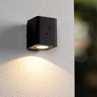 Kinkiet solarny z czujnikiem zmierzchu Ramin LED czarny Lucide