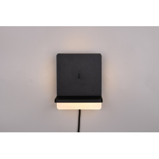 Kinkiet Fairfield LED Trio: Nowoczesny design z USB i ładowaniem
