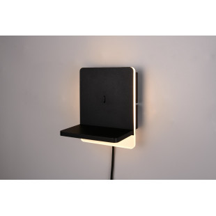 Kinkiet Fairfield LED Trio: Nowoczesny design z USB i ładowaniem