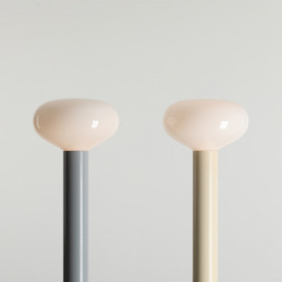 Lampa podłogowa szklana Flo Cream Aldex | Elegancki design