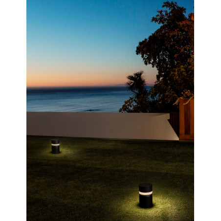 Słupek ogrodowy LED Raip - nowoczesny design, 25cm, czarny mat