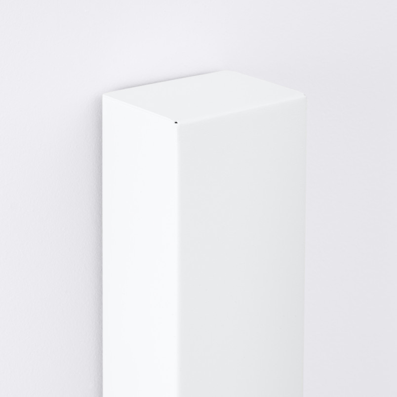 Kinkiet pionowy Freya 150cm biały Thoro - Minimalistyczny design