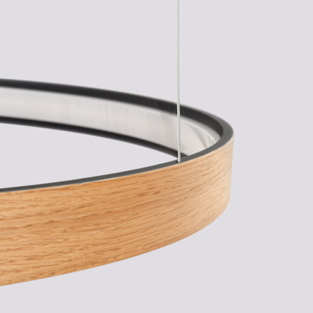 Żyrandol LED Rio Eik Thoro: Nowoczesny design i ciepłe światło