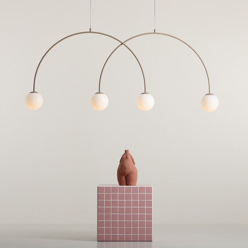 Lampa wisząca UNA Coral - 4 kule szklane, biały/beż | Aldex