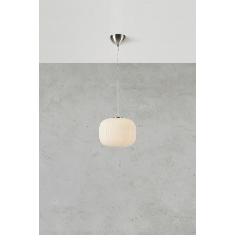 Lampa wisząca Sober - szklany klosz, biały / nikiel - Markslojd