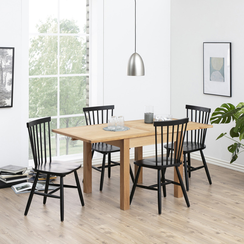 Krzesło drewniane Actona Riano - Elegancki design w czarnym kolorze