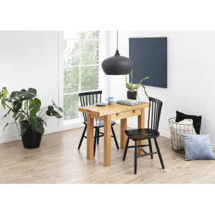 Krzesło drewniane Actona Riano - Elegancki design w czarnym kolorze