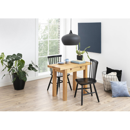 Krzesło drewniane Actona Riano - Elegancki design w czarnym kolorze