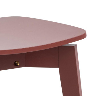 Krzesło drewniane Roxby bordowe Actona - Stylowy design