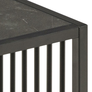 Stolik loft Actona Strington 40x40 czarny marmur - Stylowy i funkcjonalny