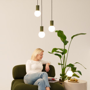 Lampa wisząca Halo Sollux: Stylowe oświetlenie do salonu