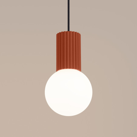 Lampa wisząca HALO Sollux - Ryflowana kula, biały/czerwony