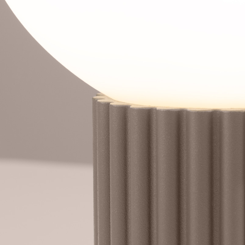 Lampa stołowa Halo Sollux - Ryflowana, szklana kula | Kup online