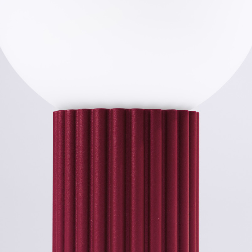 Lampa stołowa Halo Sollux - Ryflowana, szklana kula | Kup teraz!